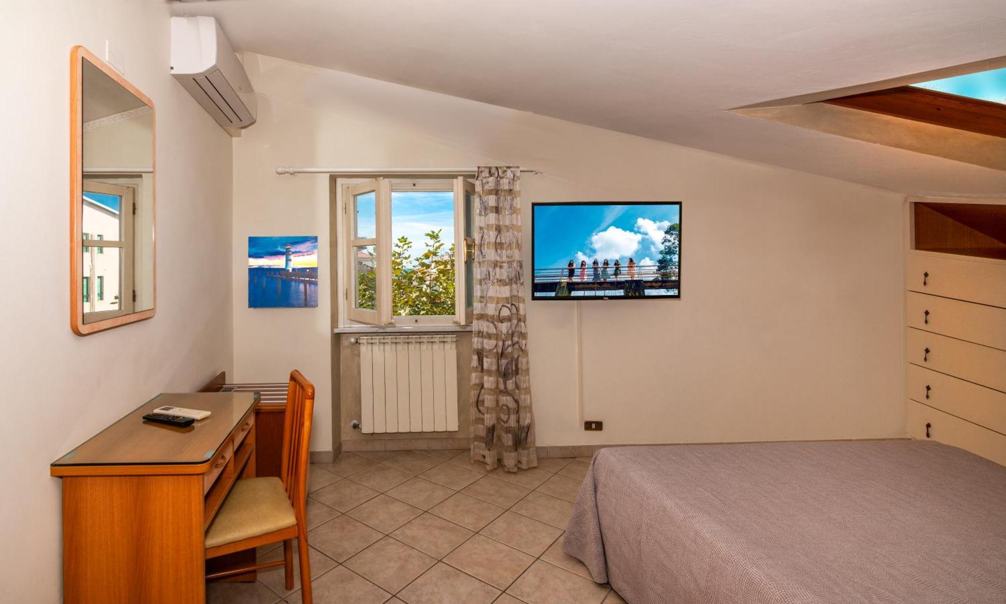 Hotel Eura Marina di Massa Esterno foto
