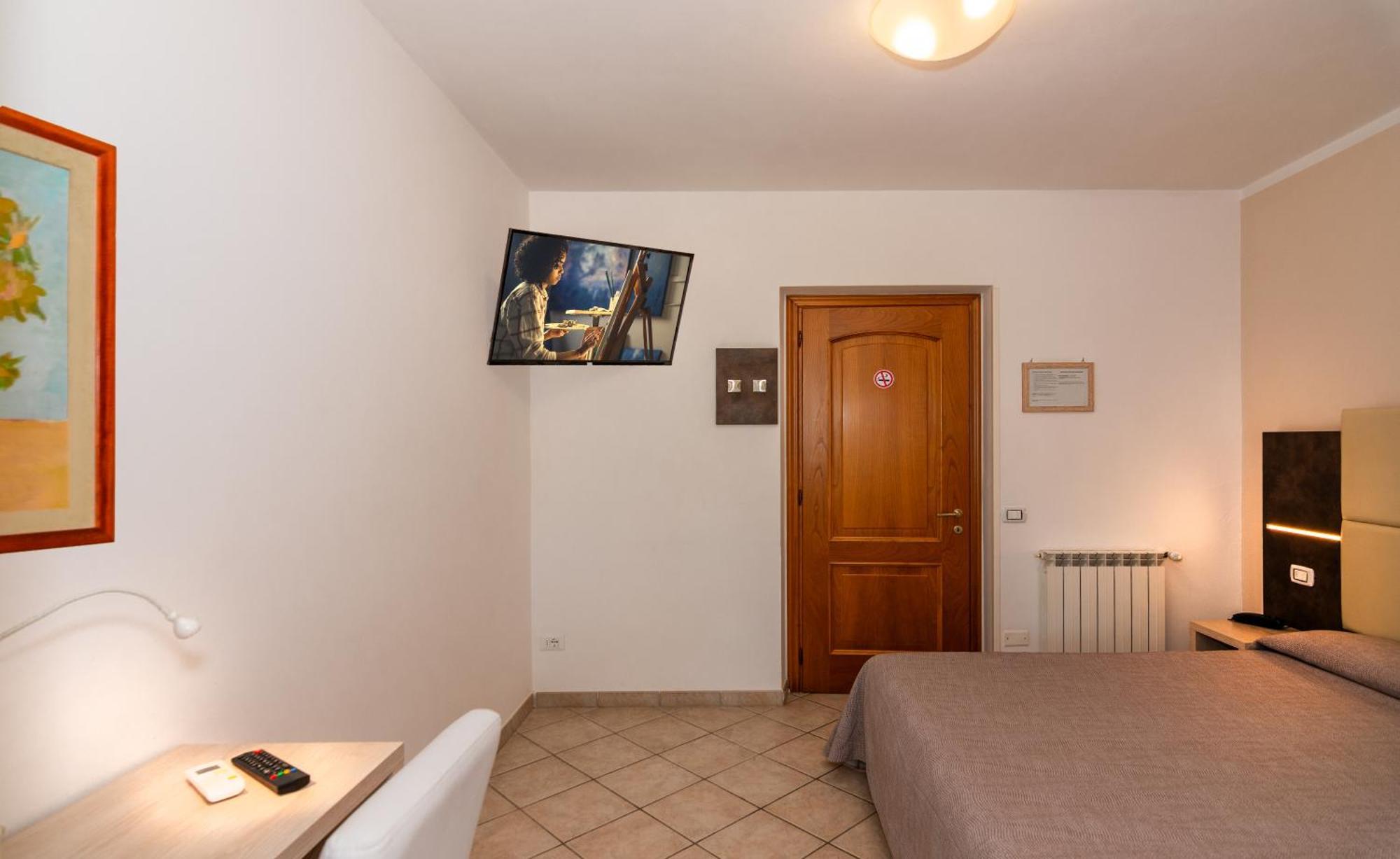 Hotel Eura Marina di Massa Esterno foto