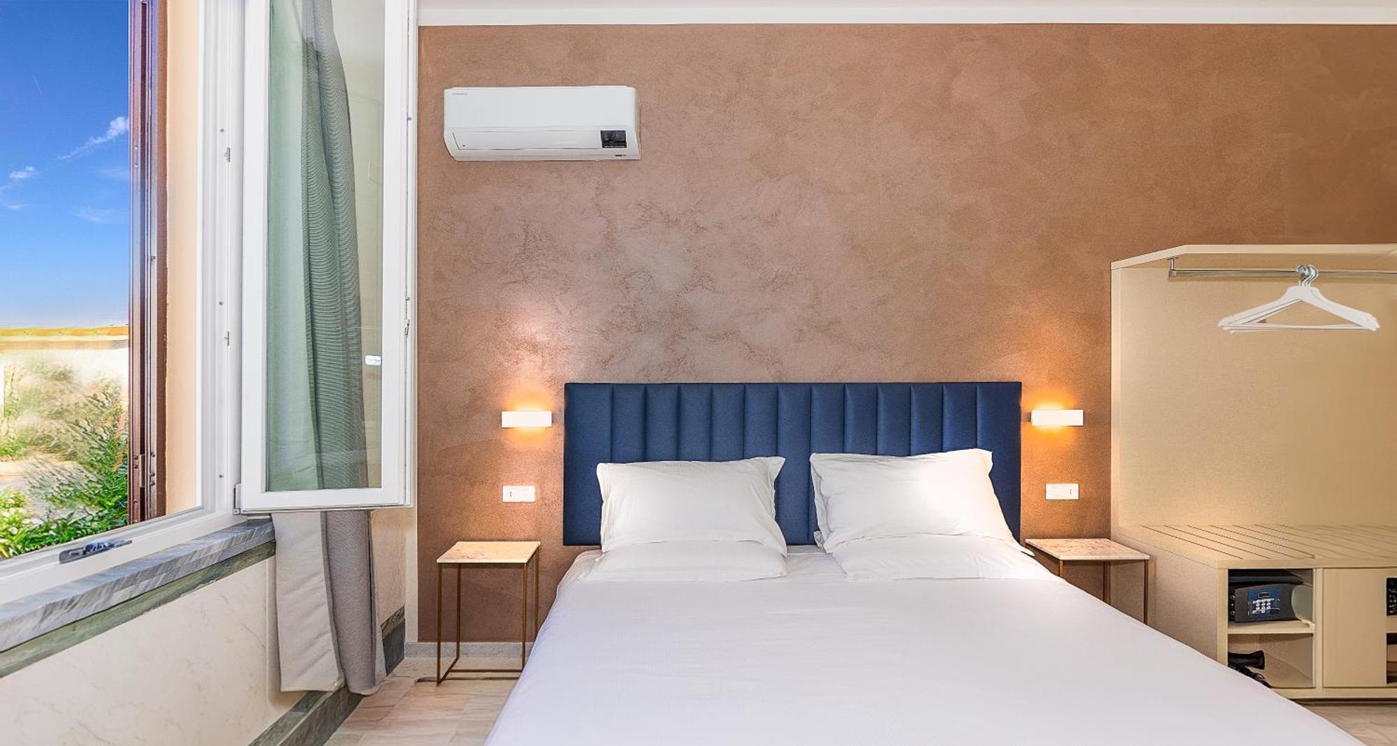 Hotel Eura Marina di Massa Esterno foto